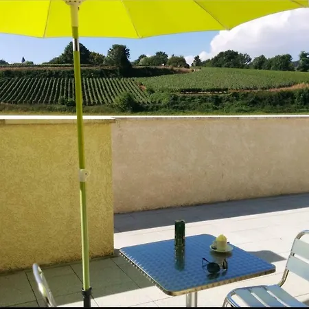 Des Sablons Apartment *